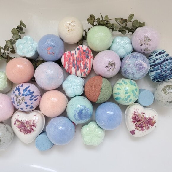 Bust The Box - 5lb Bath Bombs Mix | 2.25 Kg | Mystery Bulk Mix Lot | Fizz-A-Ball - Picture 4 of 8